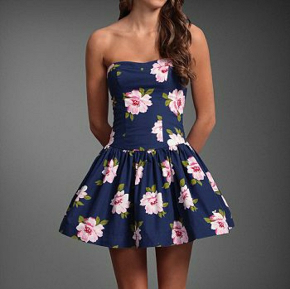 GILLY HICKS STRAPLESS FLORAL MINI DRESS - Picture 2 of 8
